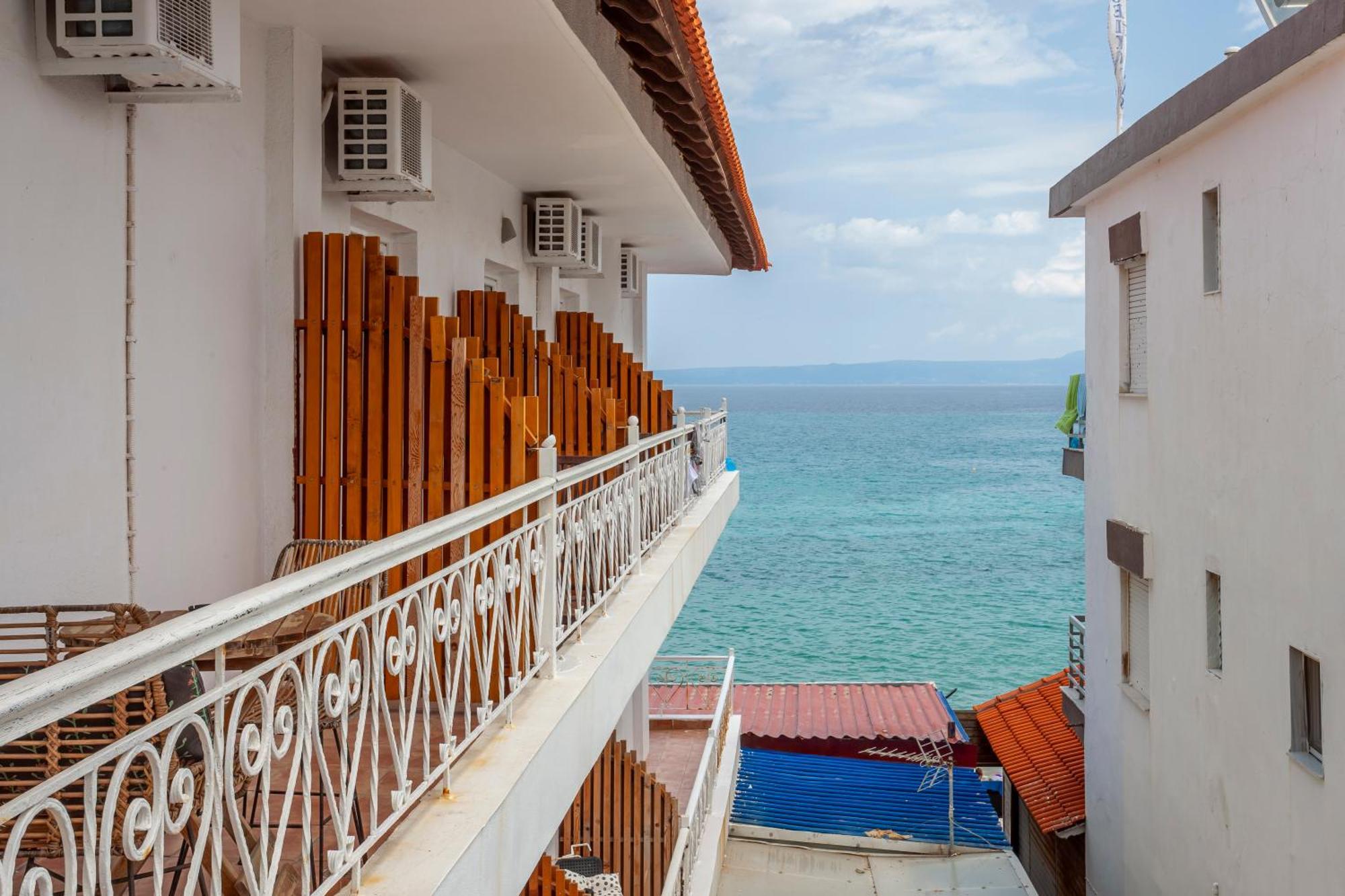 Aleksia Seaside Deluxe Apartment Pefkohóri Kültér fotó